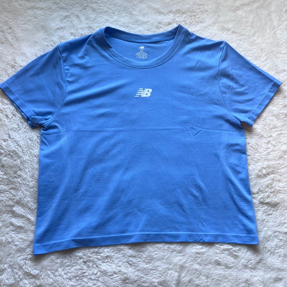 New Balance Women's Blue Short Sleeve Athletic Crop Top Shirt Size S/P NWOT